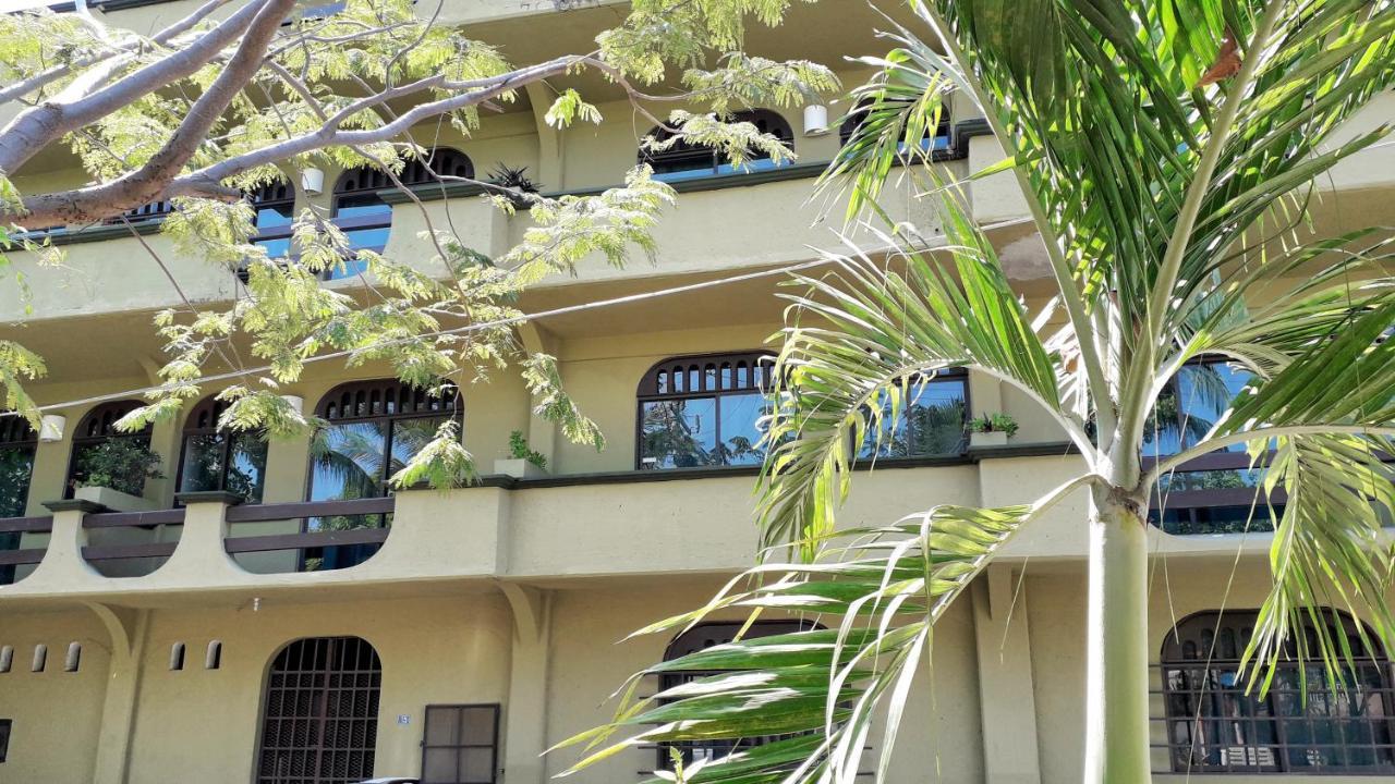 זיהואטנחו Solimar Inn Suites מראה חיצוני תמונה