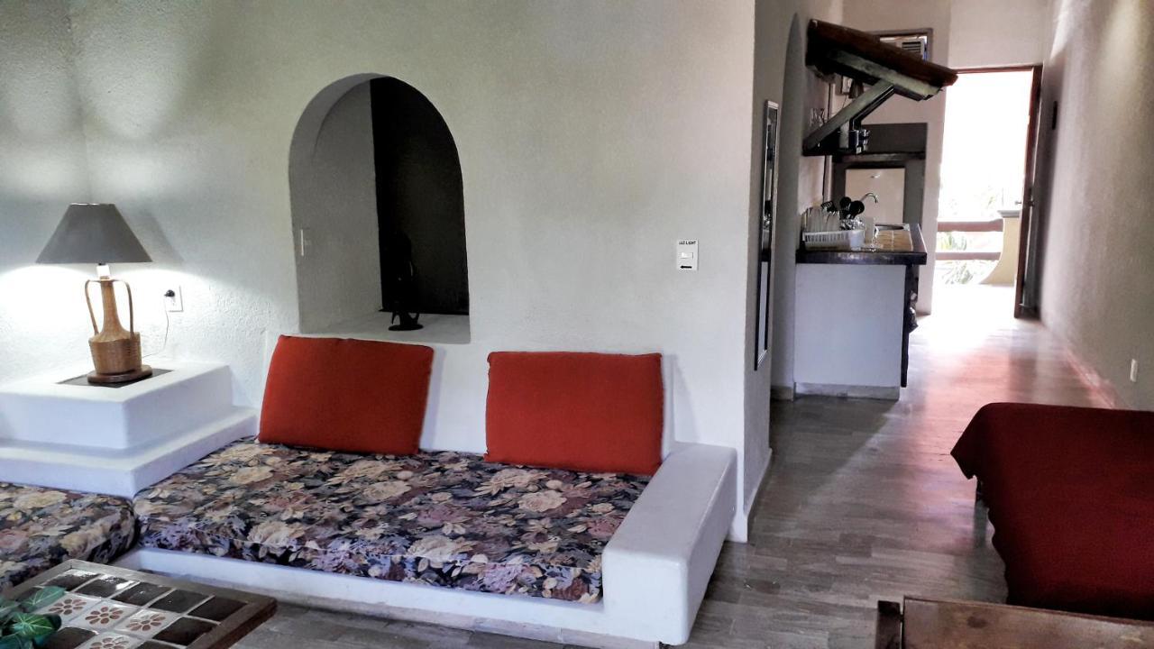 זיהואטנחו Solimar Inn Suites מראה חיצוני תמונה