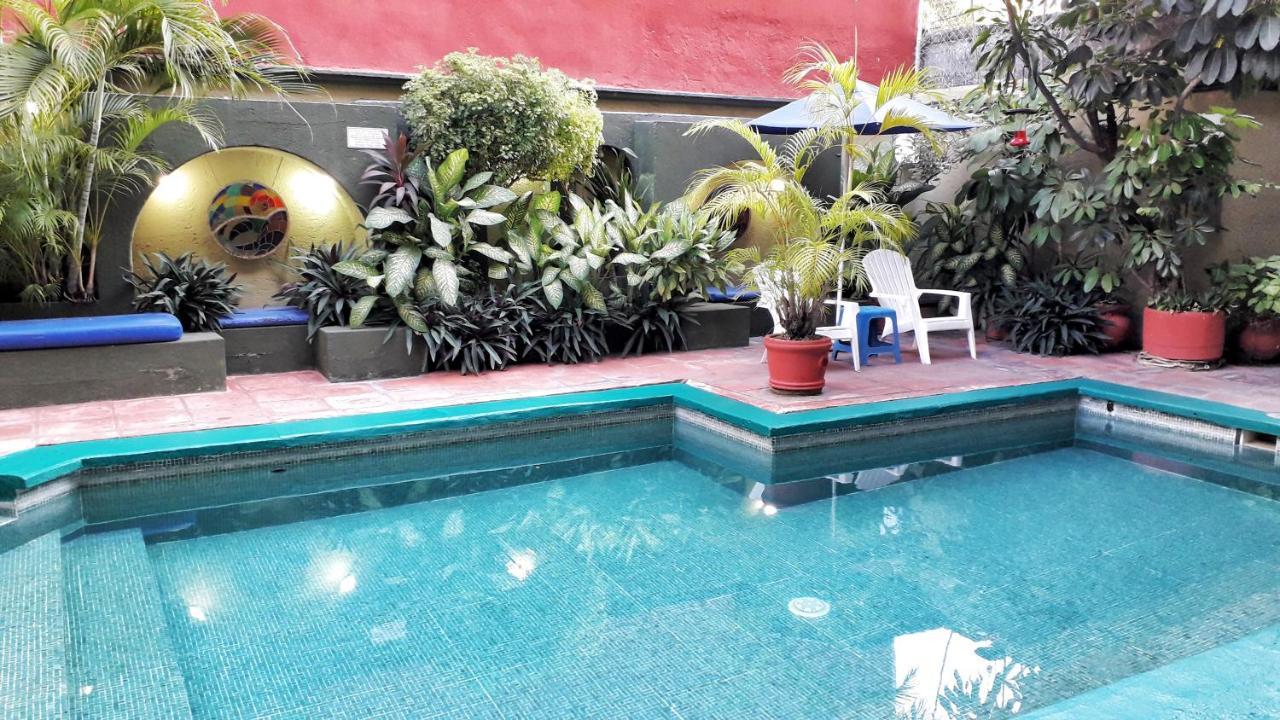 זיהואטנחו Solimar Inn Suites מראה חיצוני תמונה