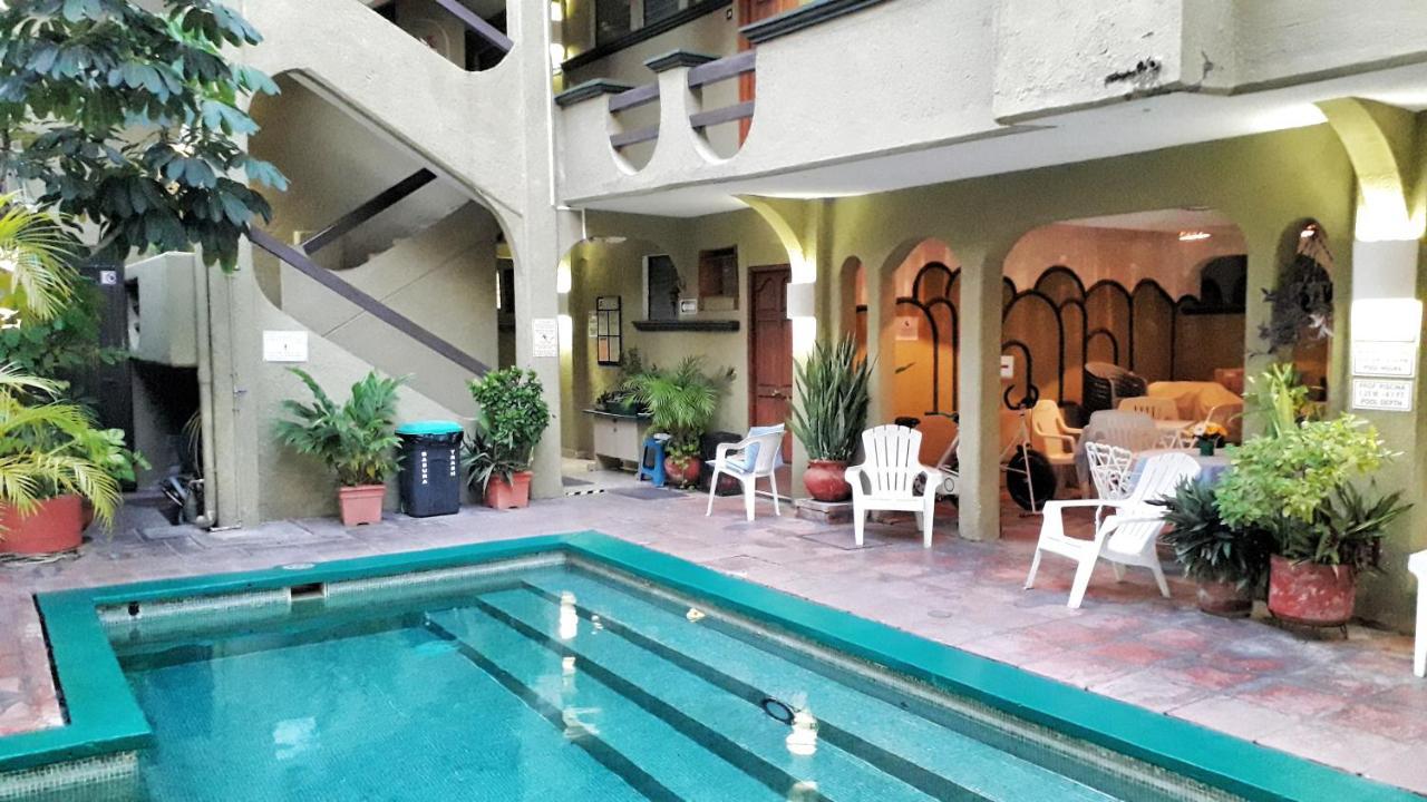 זיהואטנחו Solimar Inn Suites מראה חיצוני תמונה