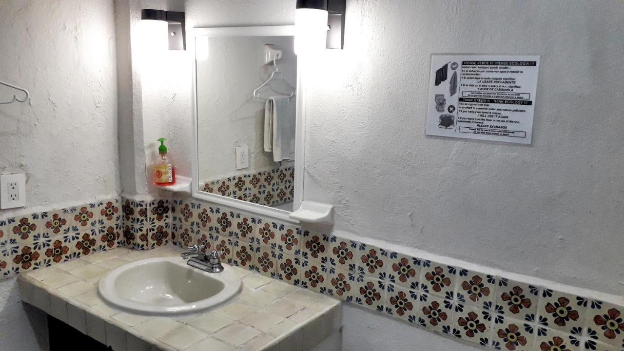 זיהואטנחו Solimar Inn Suites מראה חיצוני תמונה