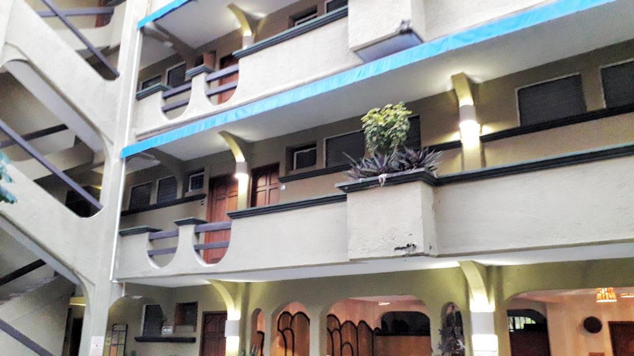זיהואטנחו Solimar Inn Suites מראה חיצוני תמונה