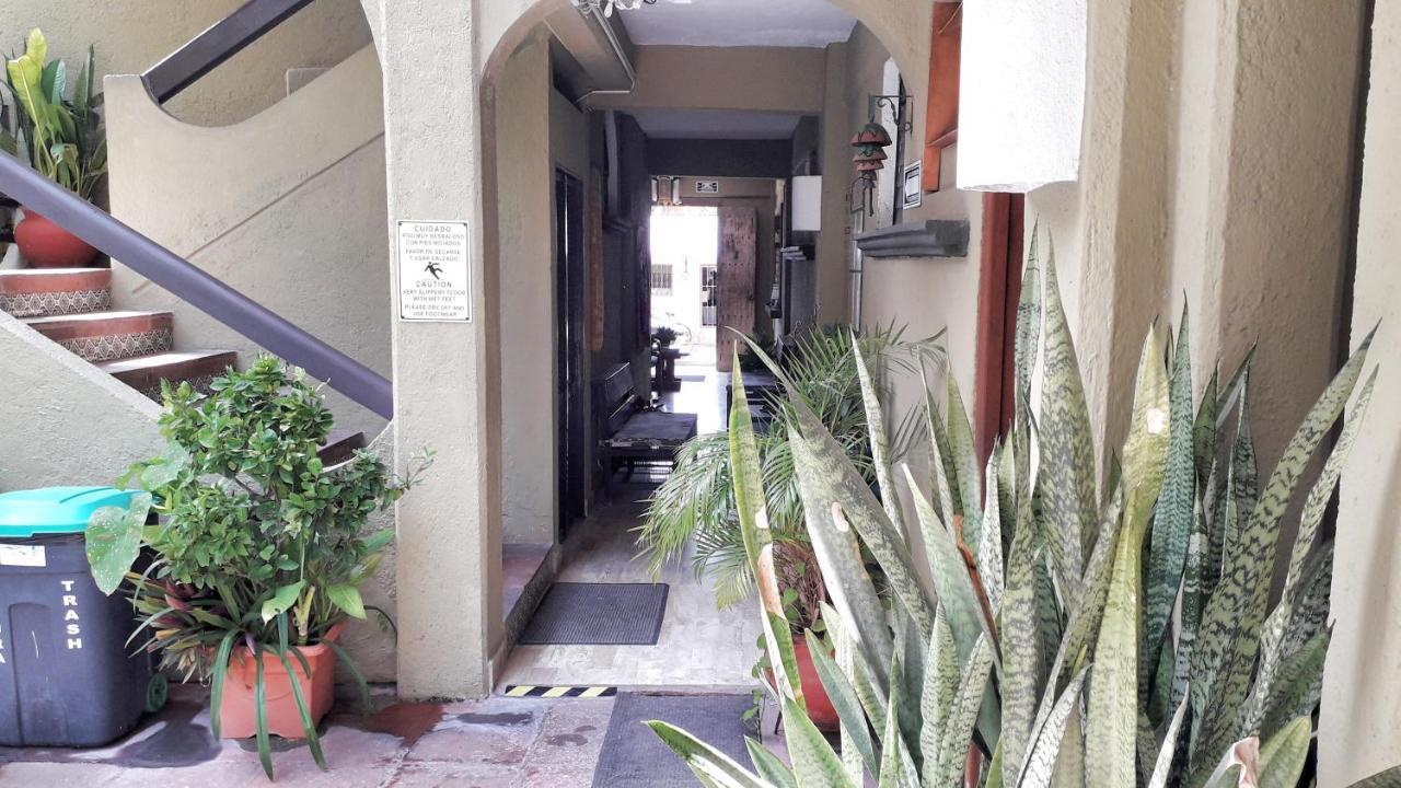 זיהואטנחו Solimar Inn Suites מראה חיצוני תמונה