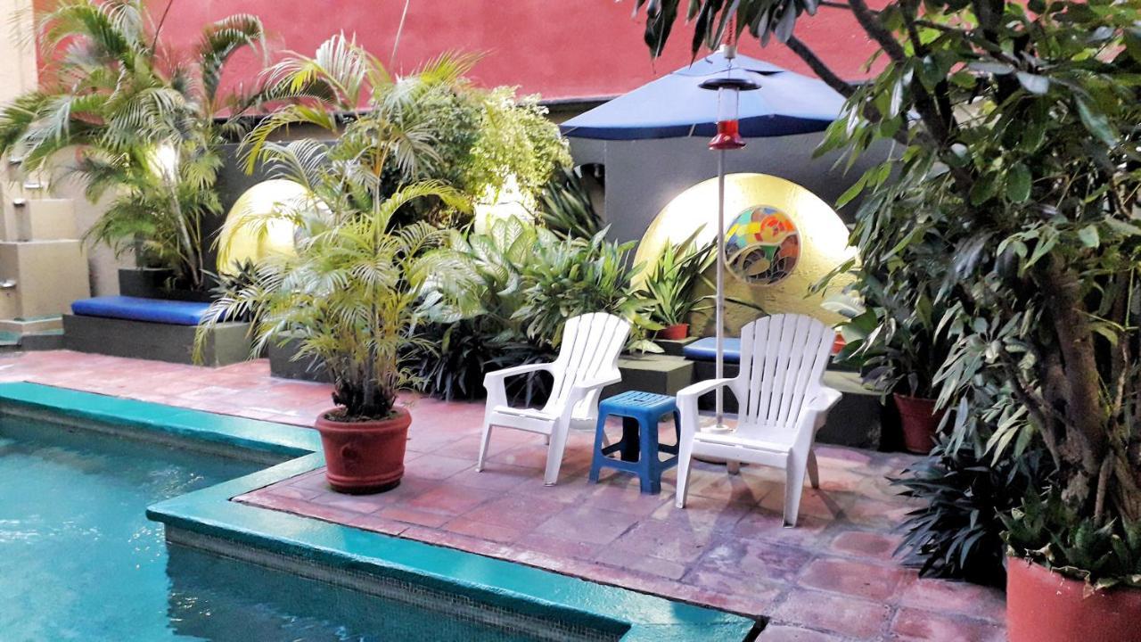זיהואטנחו Solimar Inn Suites מראה חיצוני תמונה