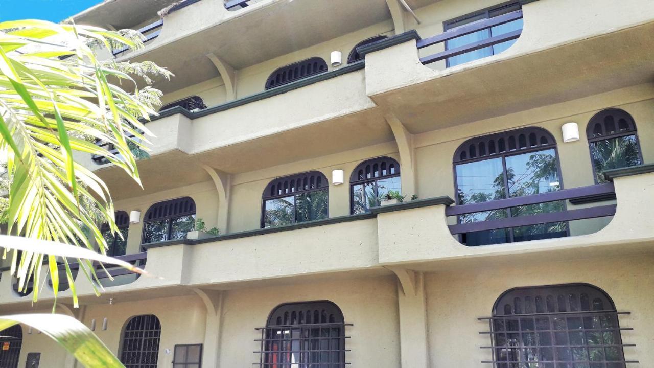 זיהואטנחו Solimar Inn Suites מראה חיצוני תמונה